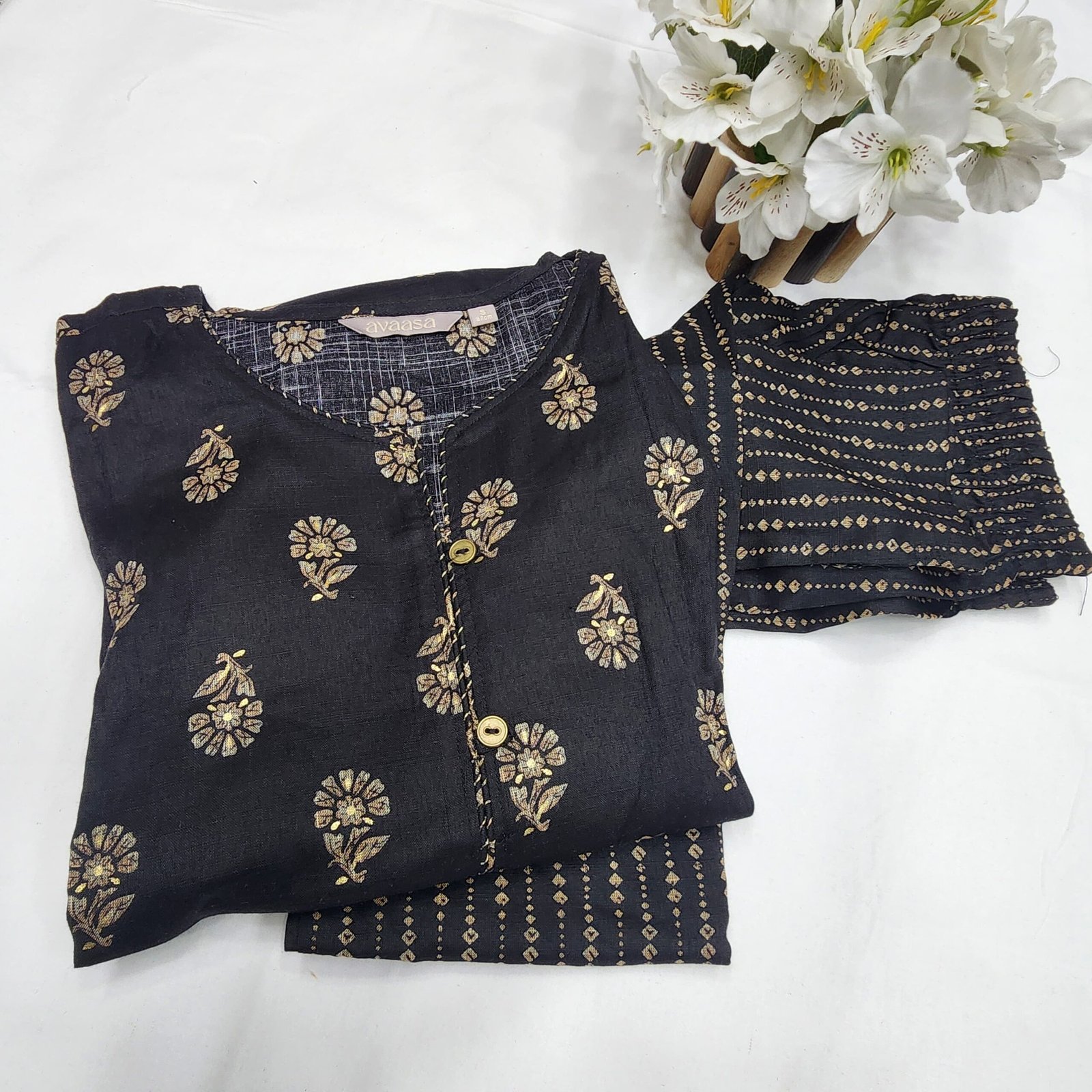 Avasa Kurti Top and Bottom Size S